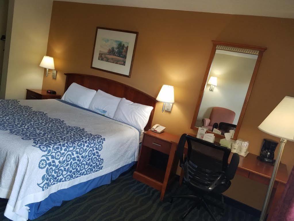 Days Inn By Wyndham Oak Grove/Ft. Campbell Luaran gambar